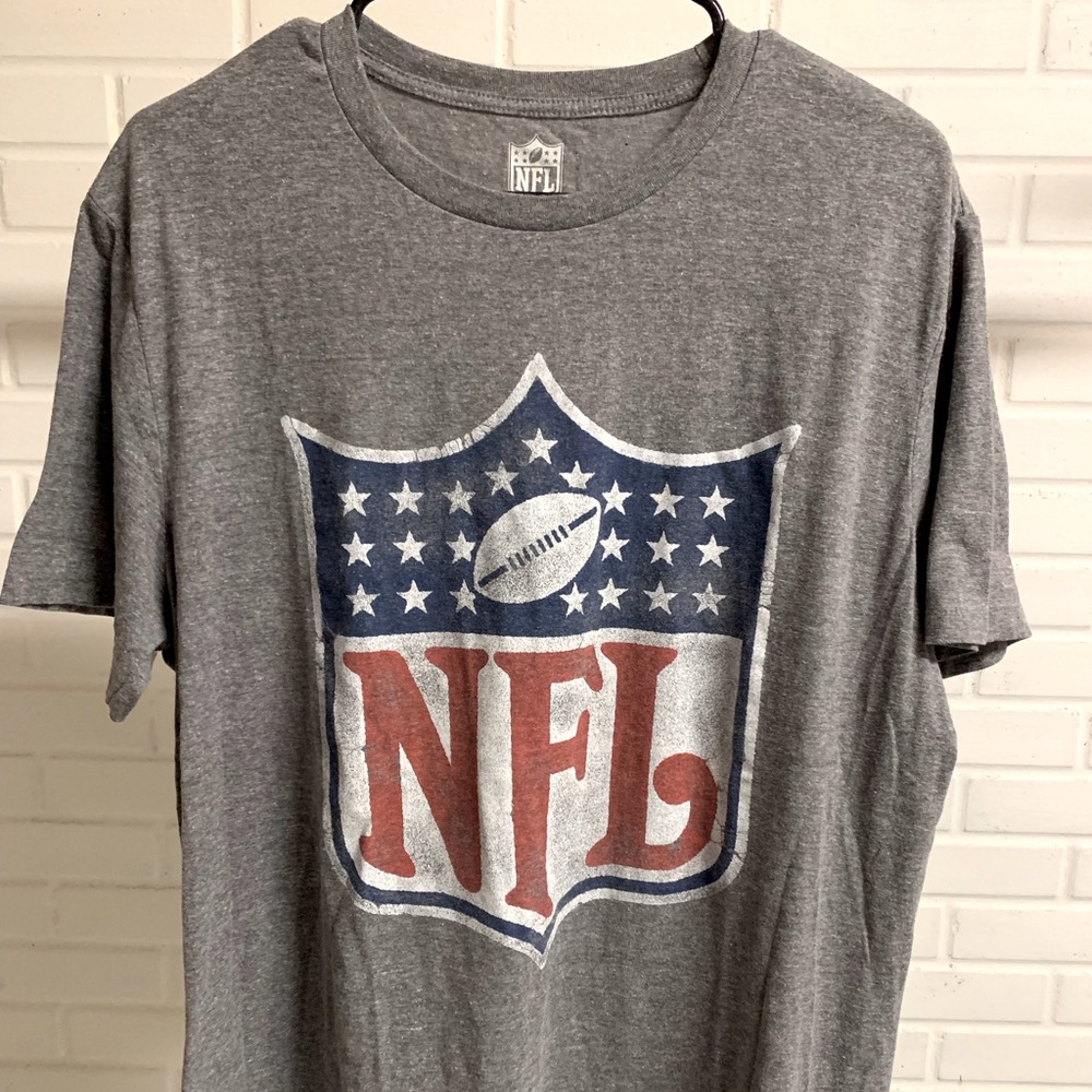 NFL T-shirt